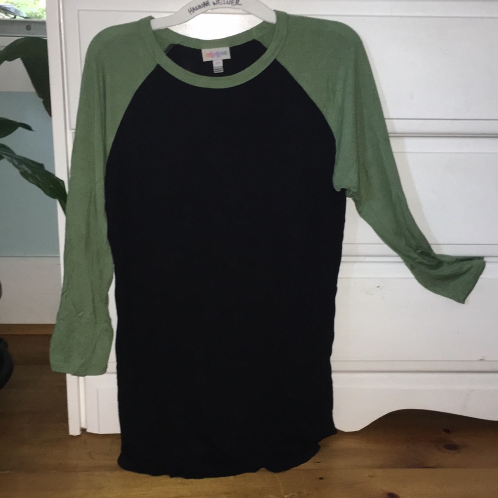 LULAROE Randy Tee